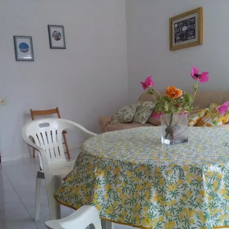 The House On The Beach Giardini Naxos Exterior photo